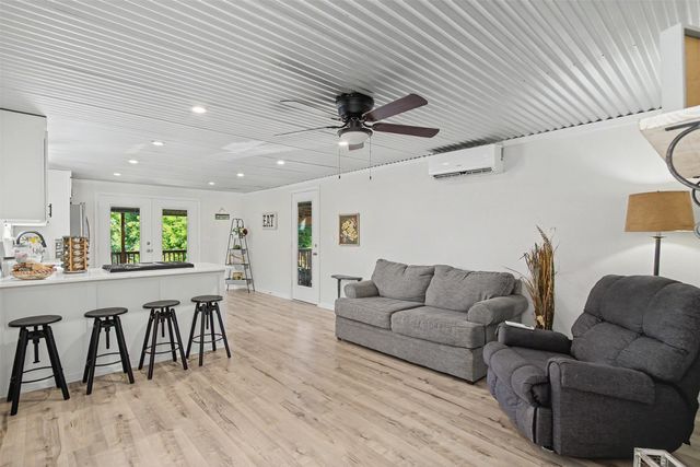 3819 Horseshoe Trail, Granbury, TX 76048