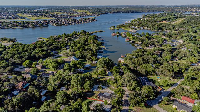 3819 Horseshoe Trail, Granbury, TX 76048