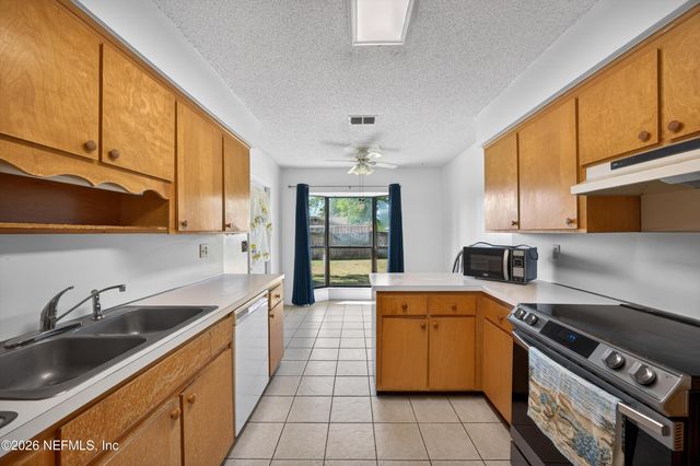 2027 SUSSEX Drive S, Orange Park, FL 32073