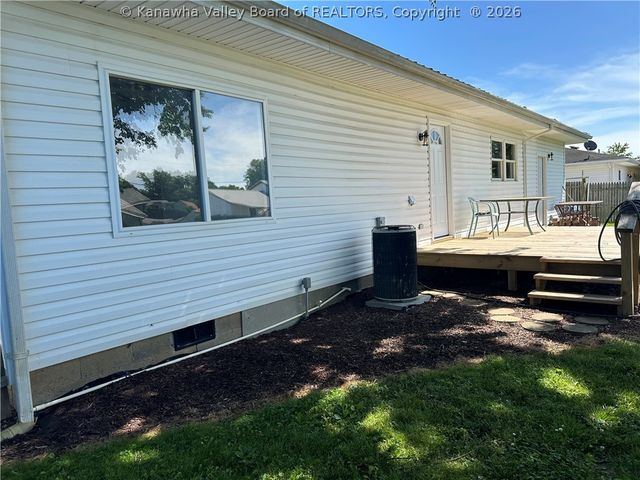212 Dogwood Drive, Millwood, WV 25262