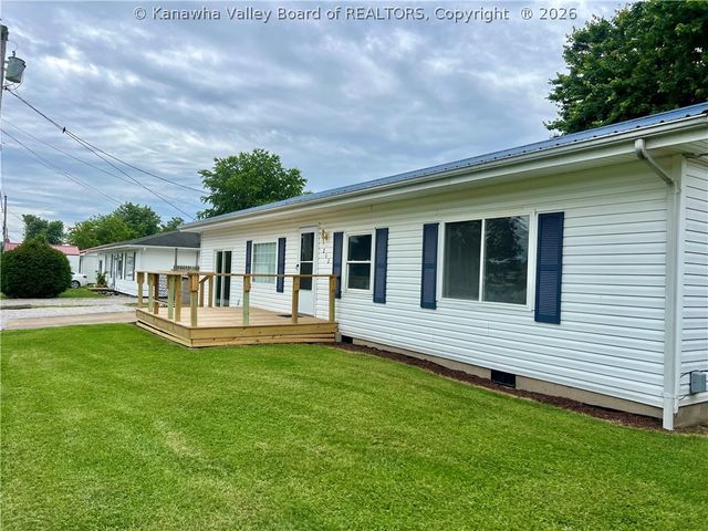 212 Dogwood Drive, Millwood, WV 25262