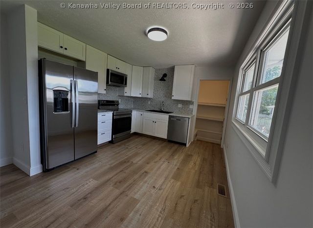 212 Dogwood Drive, Millwood, WV 25262