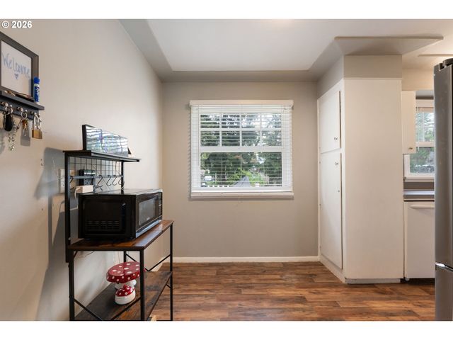 1142 Se 174TH Ave, Portland, OR 97233