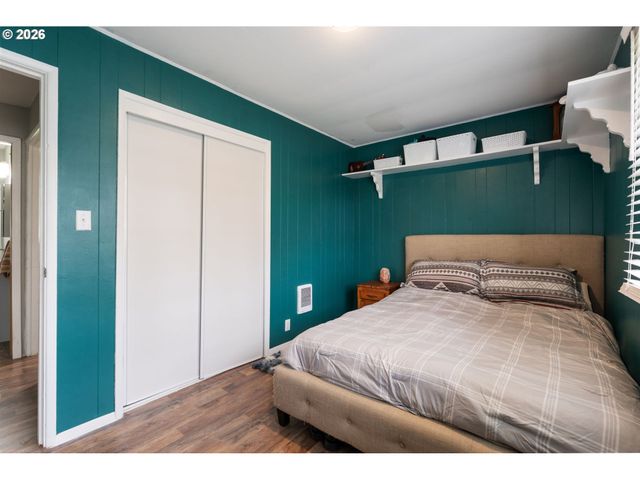 1142 Se 174TH Ave, Portland, OR 97233