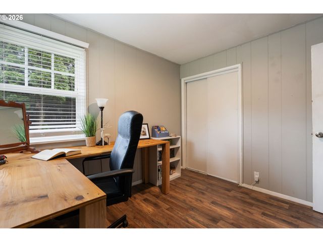 1142 Se 174TH Ave, Portland, OR 97233