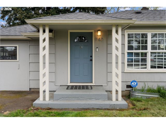 1142 Se 174TH Ave, Portland, OR 97233