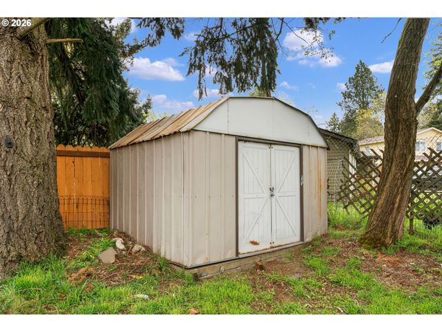 1142 Se 174TH Ave, Portland, OR 97233