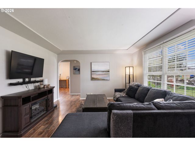 1142 Se 174TH Ave, Portland, OR 97233