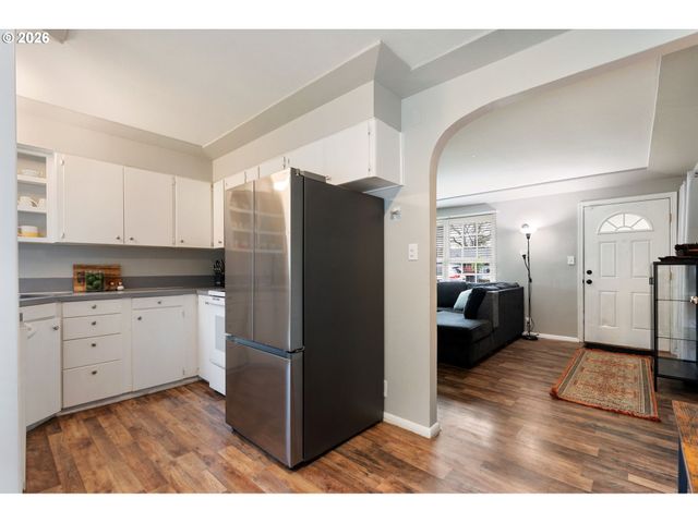 1142 Se 174TH Ave, Portland, OR 97233