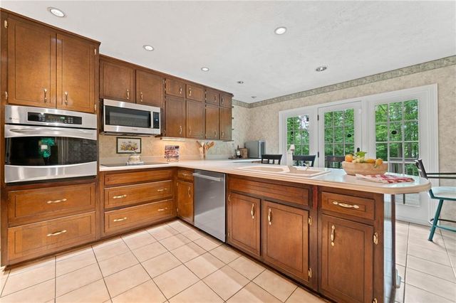 1260 Willeo Creek Drive, Roswell, GA 30075