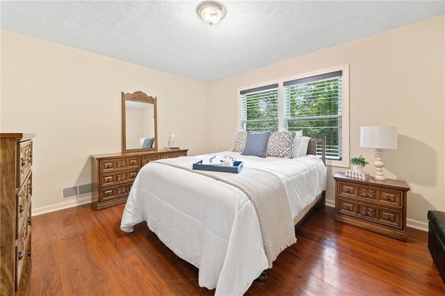 1260 Willeo Creek Drive, Roswell, GA 30075