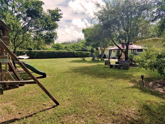 12501 SW 90th Ave, Miami, FL 33176