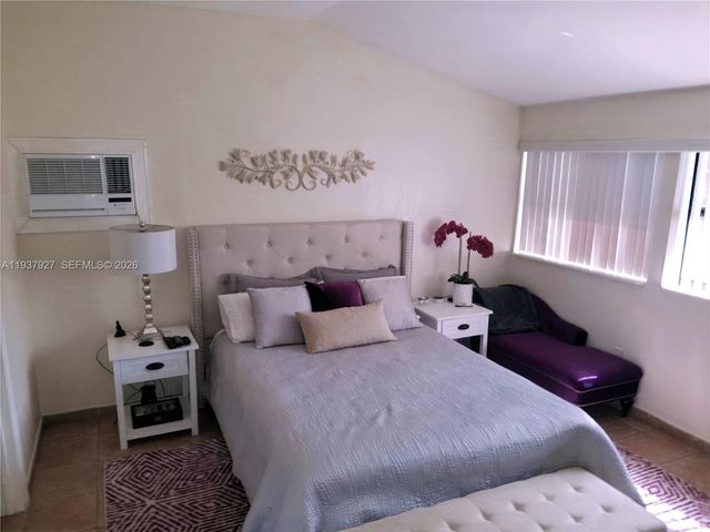 12501 SW 90th Ave, Miami, FL 33176