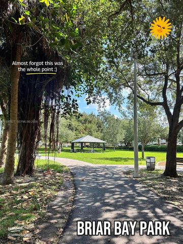 12501 SW 90th Ave, Miami, FL 33176