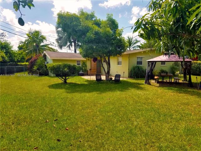 12501 SW 90th Ave, Miami, FL 33176