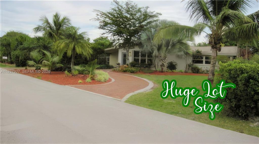 12501 SW 90th Ave, Miami, FL 33176