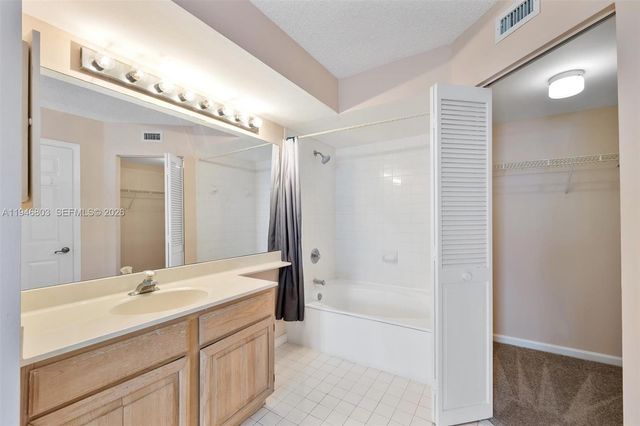 1280 S Alhambra Cir 2211, Coral Gables, FL 33146