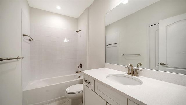 2357 WASHINGTON PALM COURT, Bradenton, FL 34212
