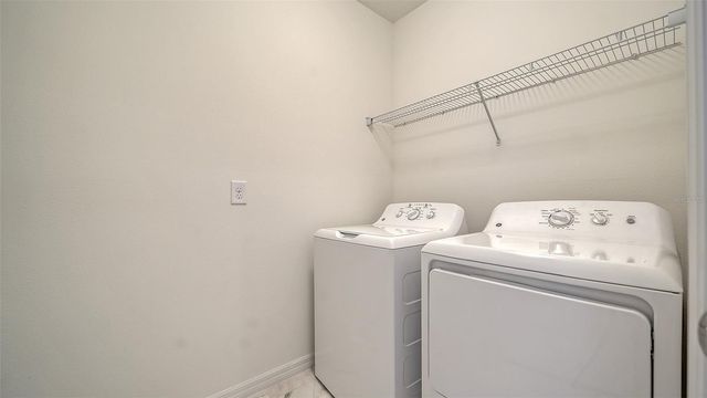 2357 WASHINGTON PALM COURT, Bradenton, FL 34212