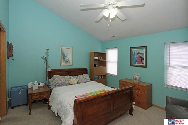 6915 Whitewater Lane, Lincoln, NE 68521