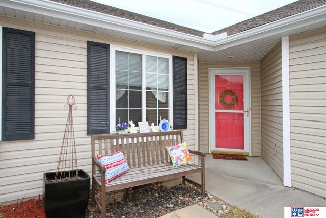 6915 Whitewater Lane, Lincoln, NE 68521