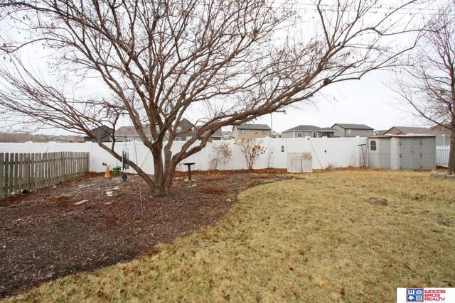 6915 Whitewater Lane, Lincoln, NE 68521