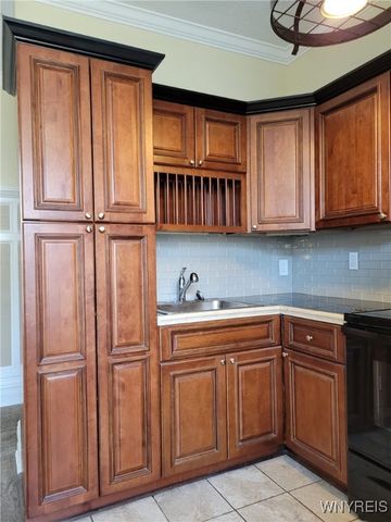 530 West Ferry Street N, Buffalo, NY 14222