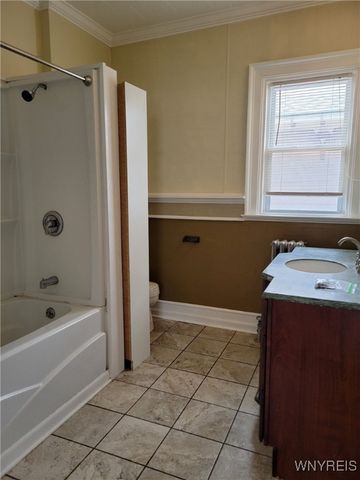 530 West Ferry Street N, Buffalo, NY 14222