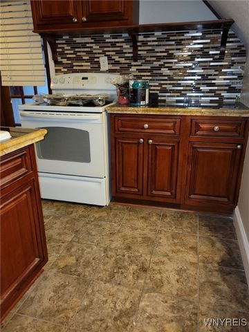 530 West Ferry Street N, Buffalo, NY 14222