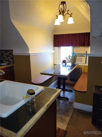 530 West Ferry Street N, Buffalo, NY 14222