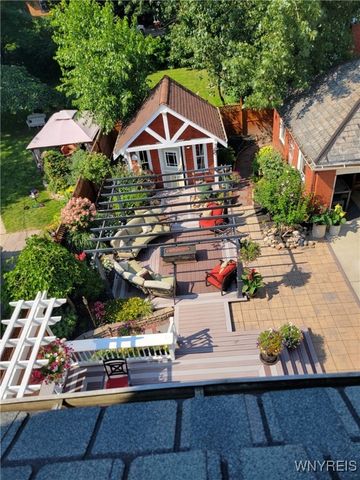 530 West Ferry Street N, Buffalo, NY 14222