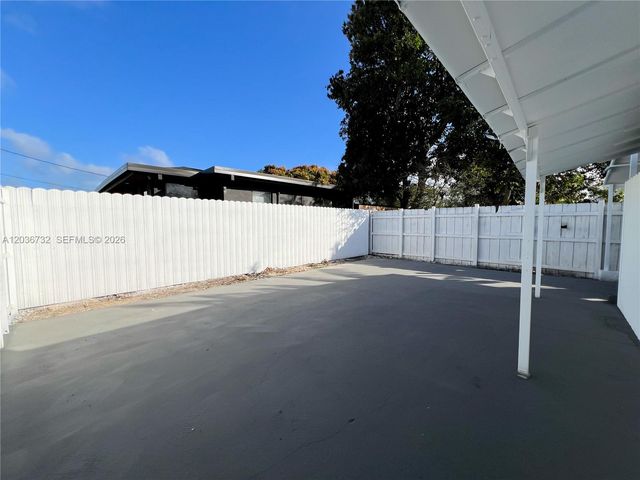 10090 W Fern St 10090, Miami, FL 33157