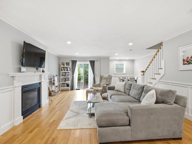 161 Chestnut Street C, Foxboro, MA 02035