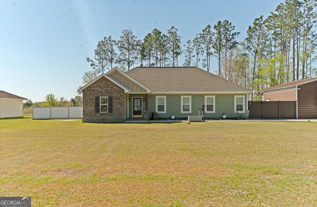 388 Forest Avenue, Baxley, GA 31513