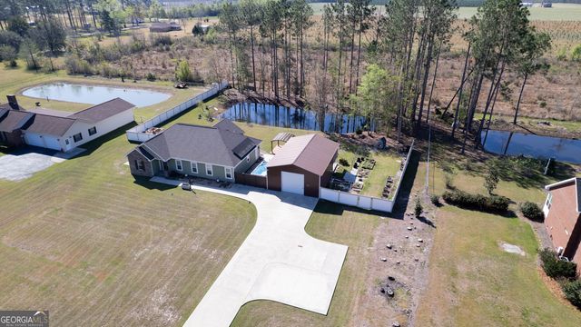 388 Forest Avenue, Baxley, GA 31513