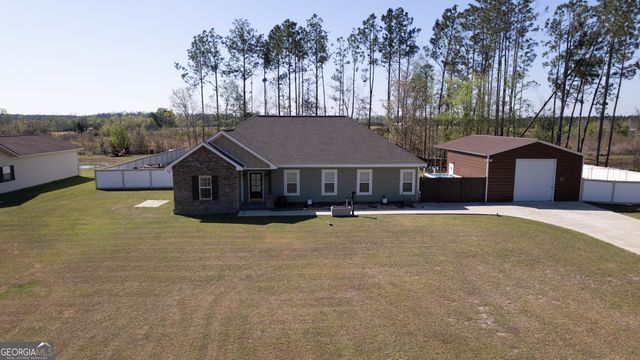 388 Forest Avenue, Baxley, GA 31513