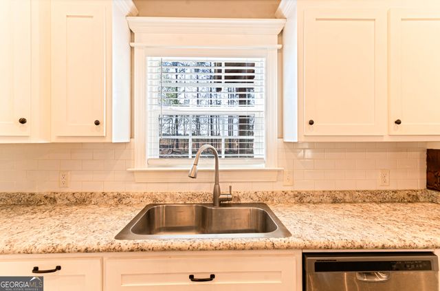 388 Forest Avenue, Baxley, GA 31513