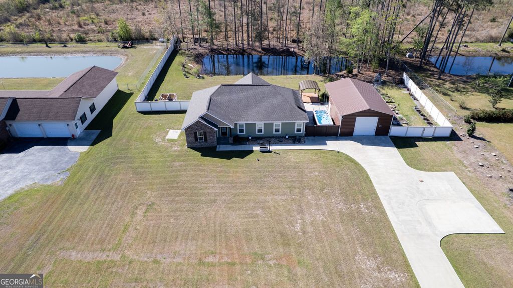 388 Forest Avenue, Baxley, GA 31513