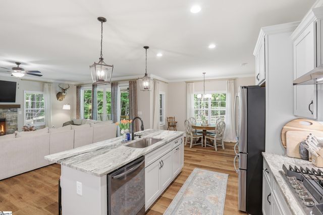 218 Adair Place, Laurens, SC 29630