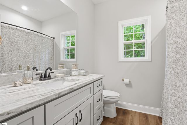 218 Adair Place, Laurens, SC 29630