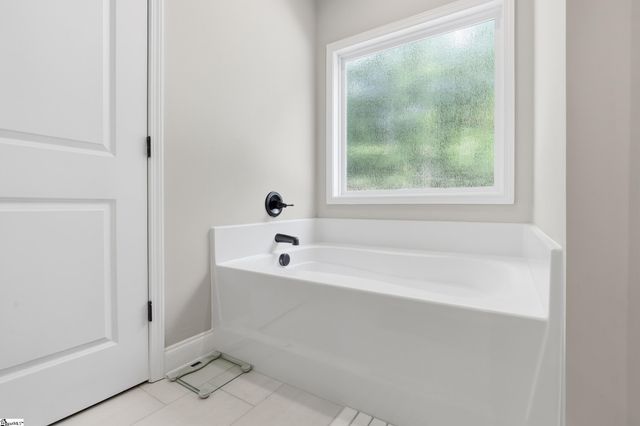 218 Adair Place, Laurens, SC 29630