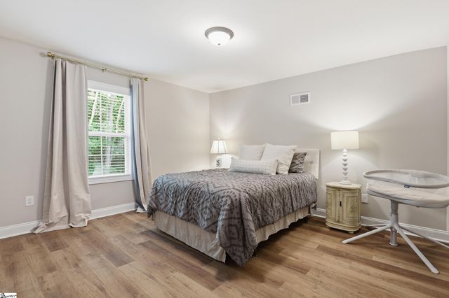 218 Adair Place, Laurens, SC 29630