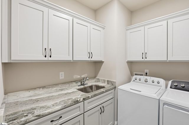 218 Adair Place, Laurens, SC 29630