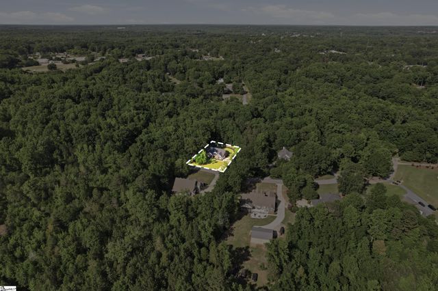 218 Adair Place, Laurens, SC 29630