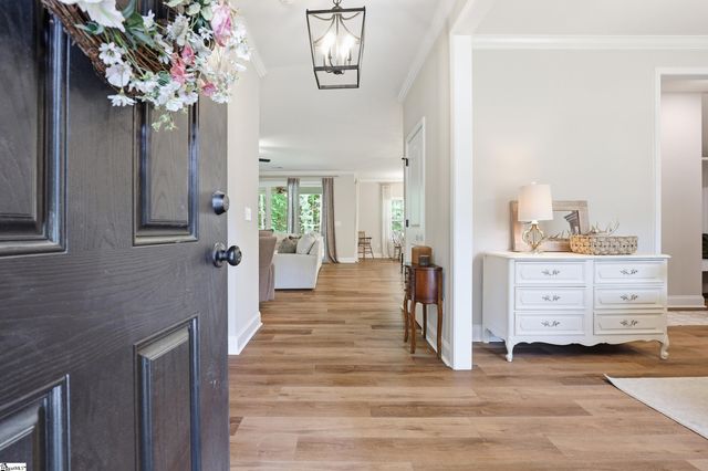 218 Adair Place, Laurens, SC 29630