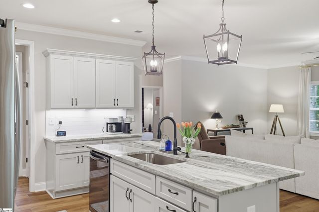 218 Adair Place, Laurens, SC 29630