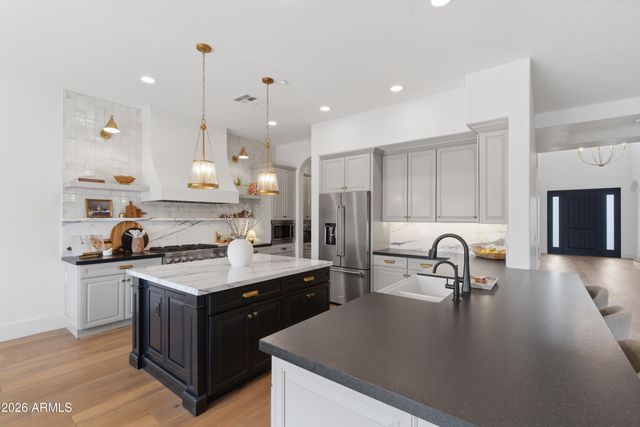 9219 W MOLLY Lane, Peoria, AZ 85383
