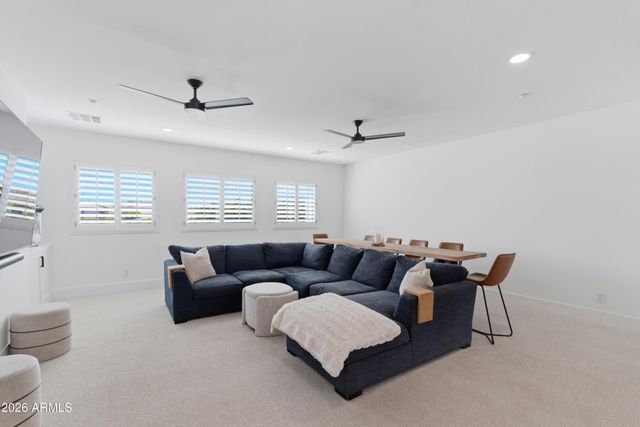 9219 W MOLLY Lane, Peoria, AZ 85383