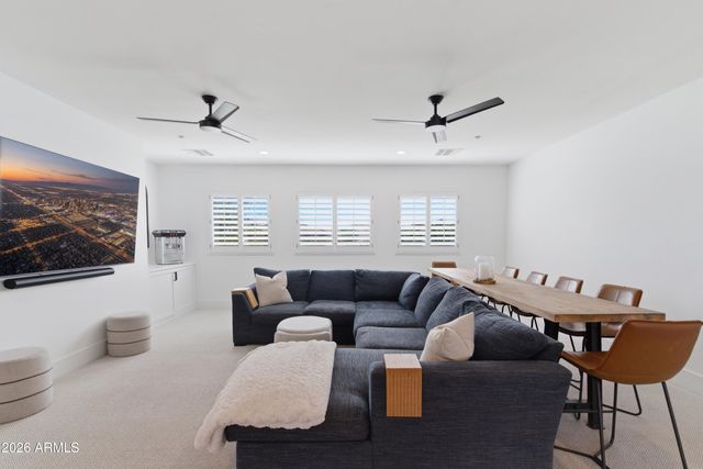 9219 W MOLLY Lane, Peoria, AZ 85383