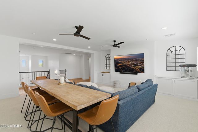 9219 W MOLLY Lane, Peoria, AZ 85383